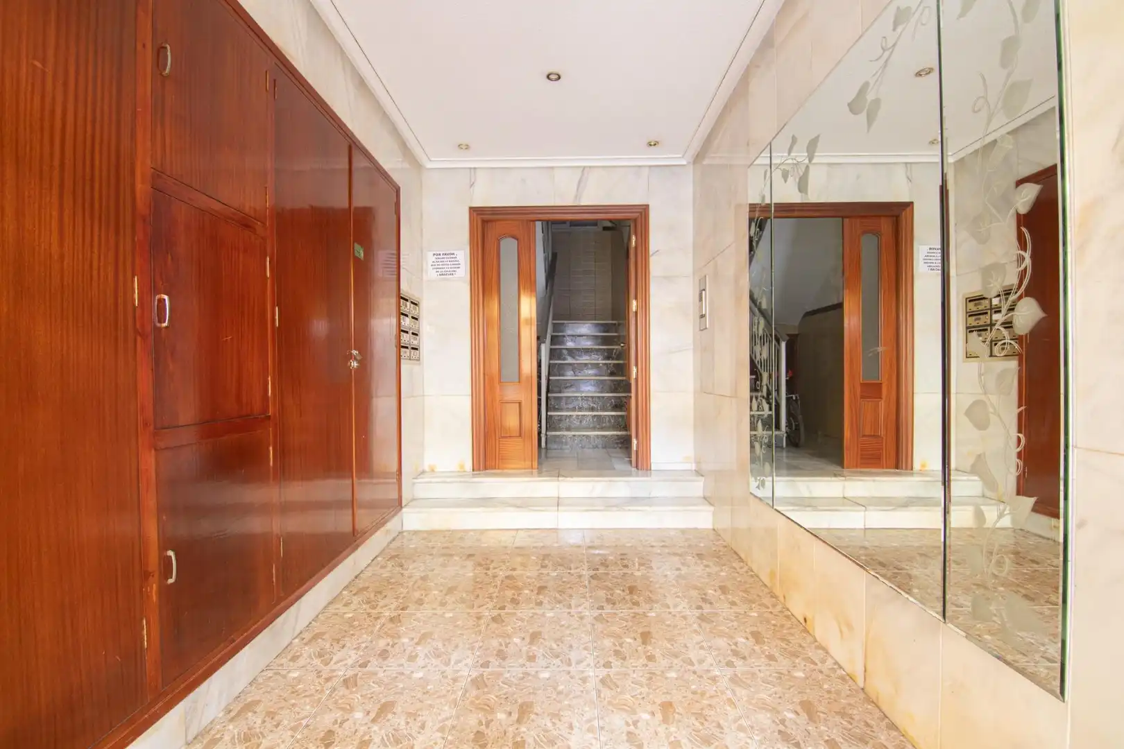 Piso en venta en Elche / Elx con Balcón