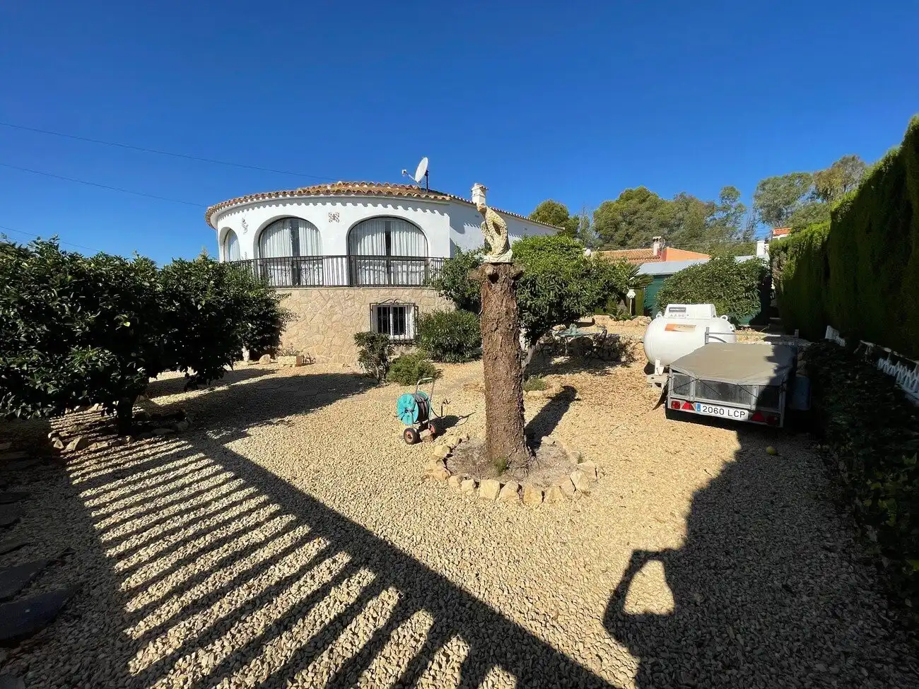 Vista exterior de Casa o chalet en venta en L'Alfàs del Pi con Calefacción, Jardín privado y Terraza