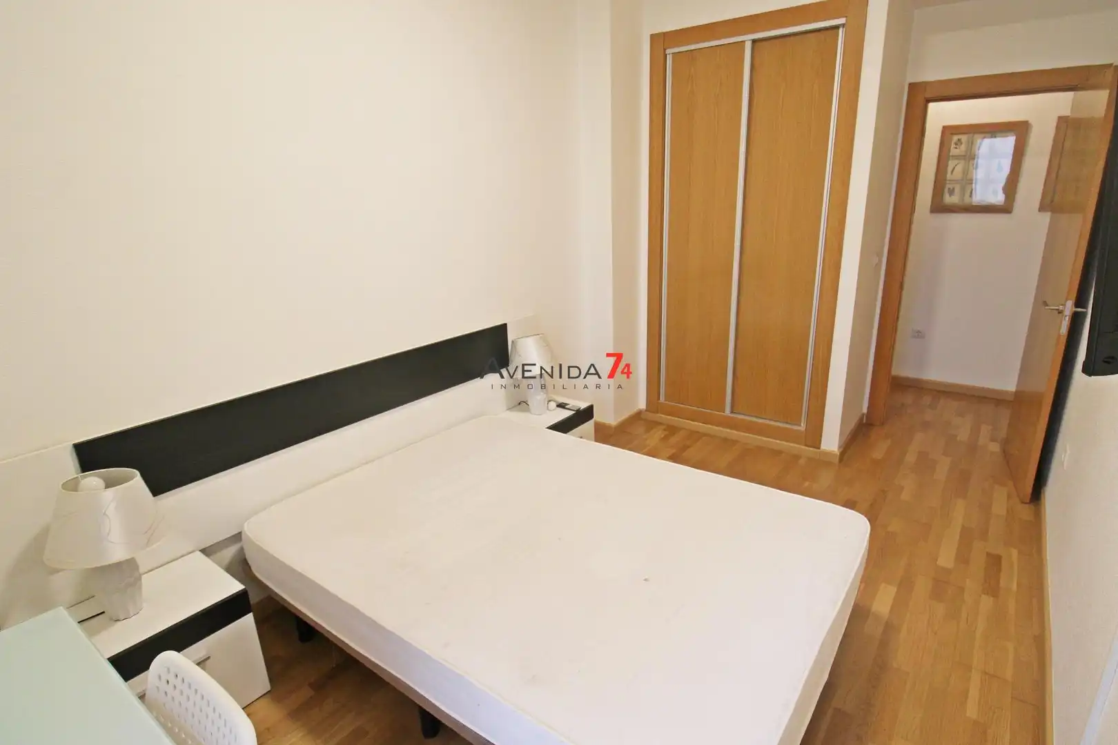 Dormitori de Apartament en venda en Lorca amb Aire condicionat, Terrassa i Moblat