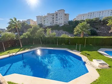 Ático con piscina en venta en Arroyo de la Miel