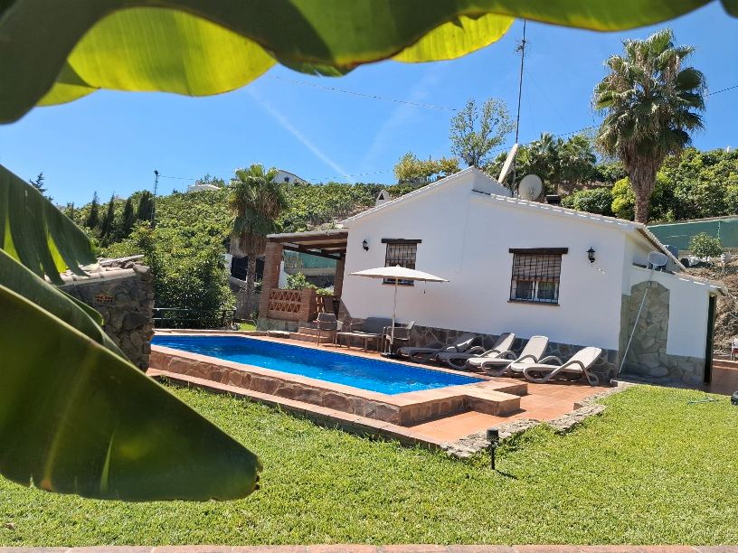 Garden of Country house for sale in Frigiliana  with Air Conditioner, Heating and Private garden
