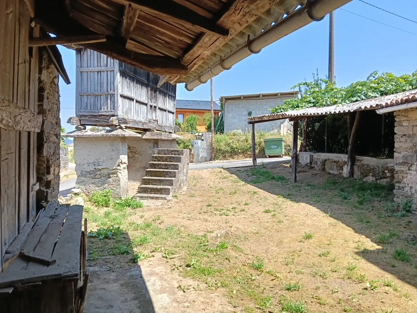 Casa adosada en venta en Cesuras con Jardín privado y Trastero