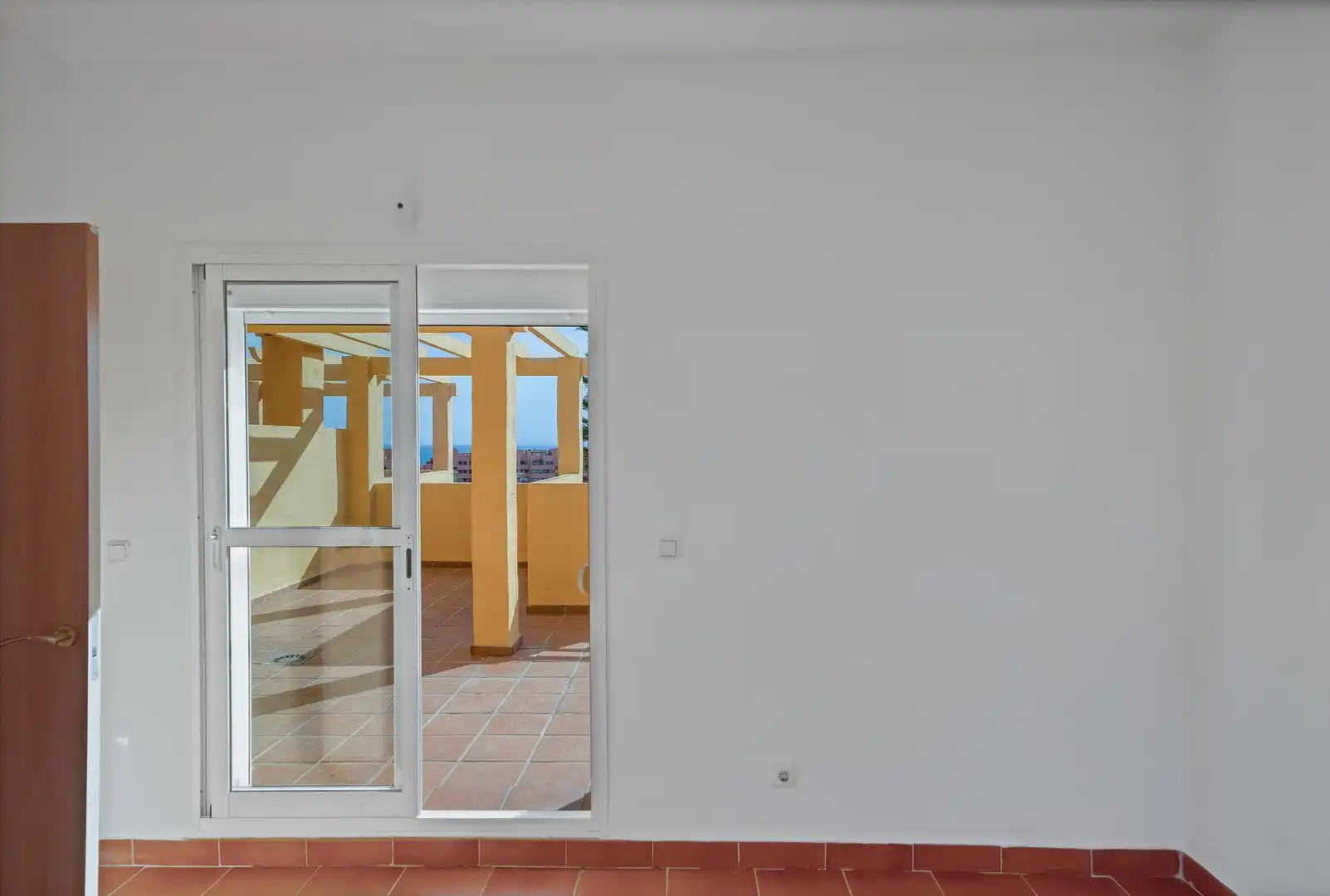 Casa adosada en venta en Estepona con Aire acondicionado, Calefacción y Jardín privado
