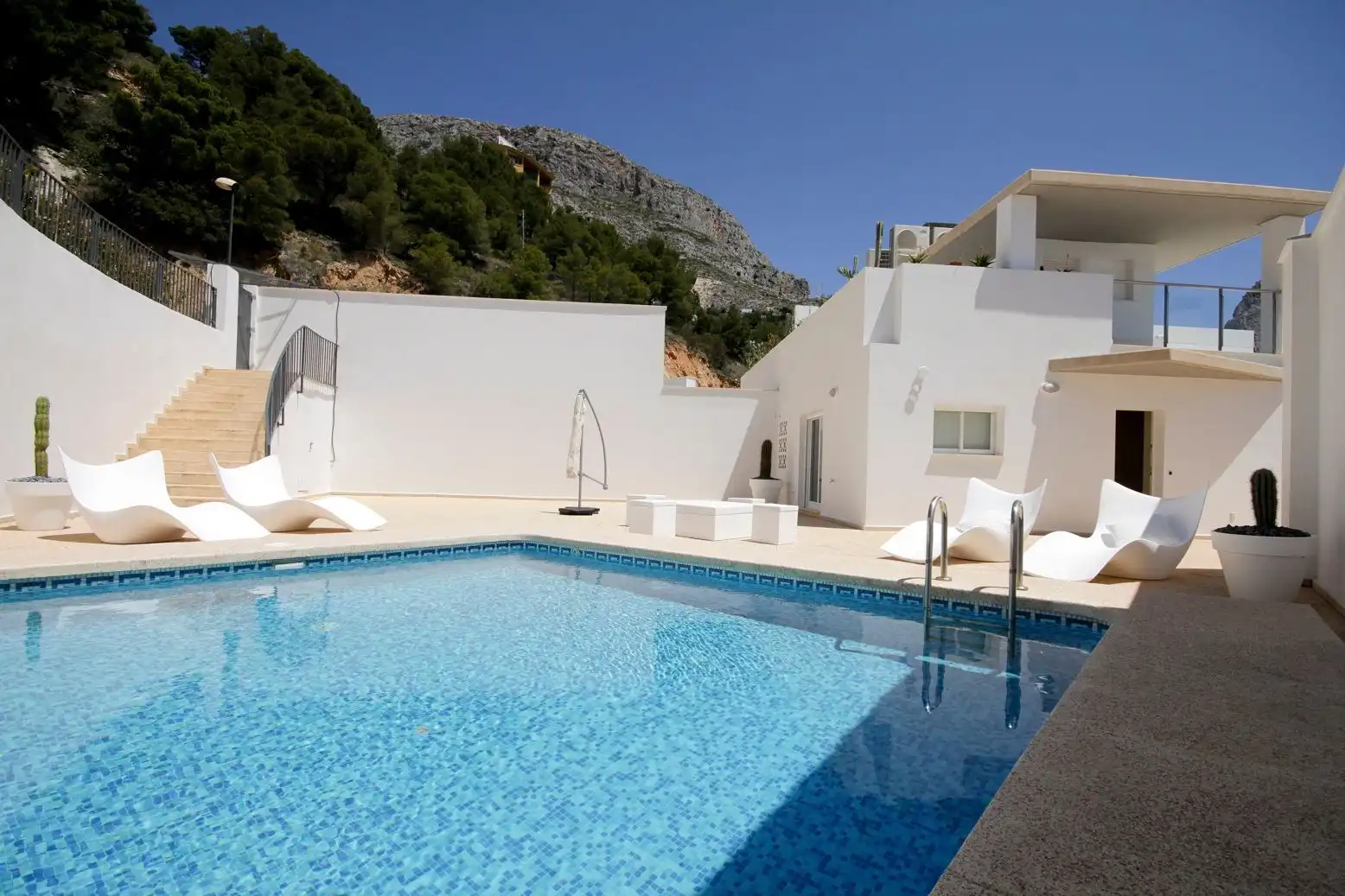 Piscina de Casa o chalet de alquiler en Altea con Aire acondicionado, Calefacción y Jardín privado