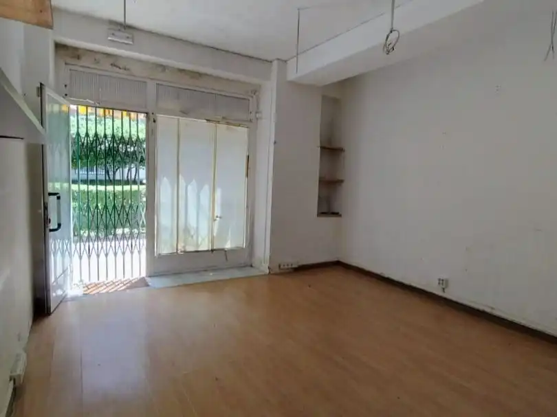 Sala de estar de Local en venta en Madrid con Parquet