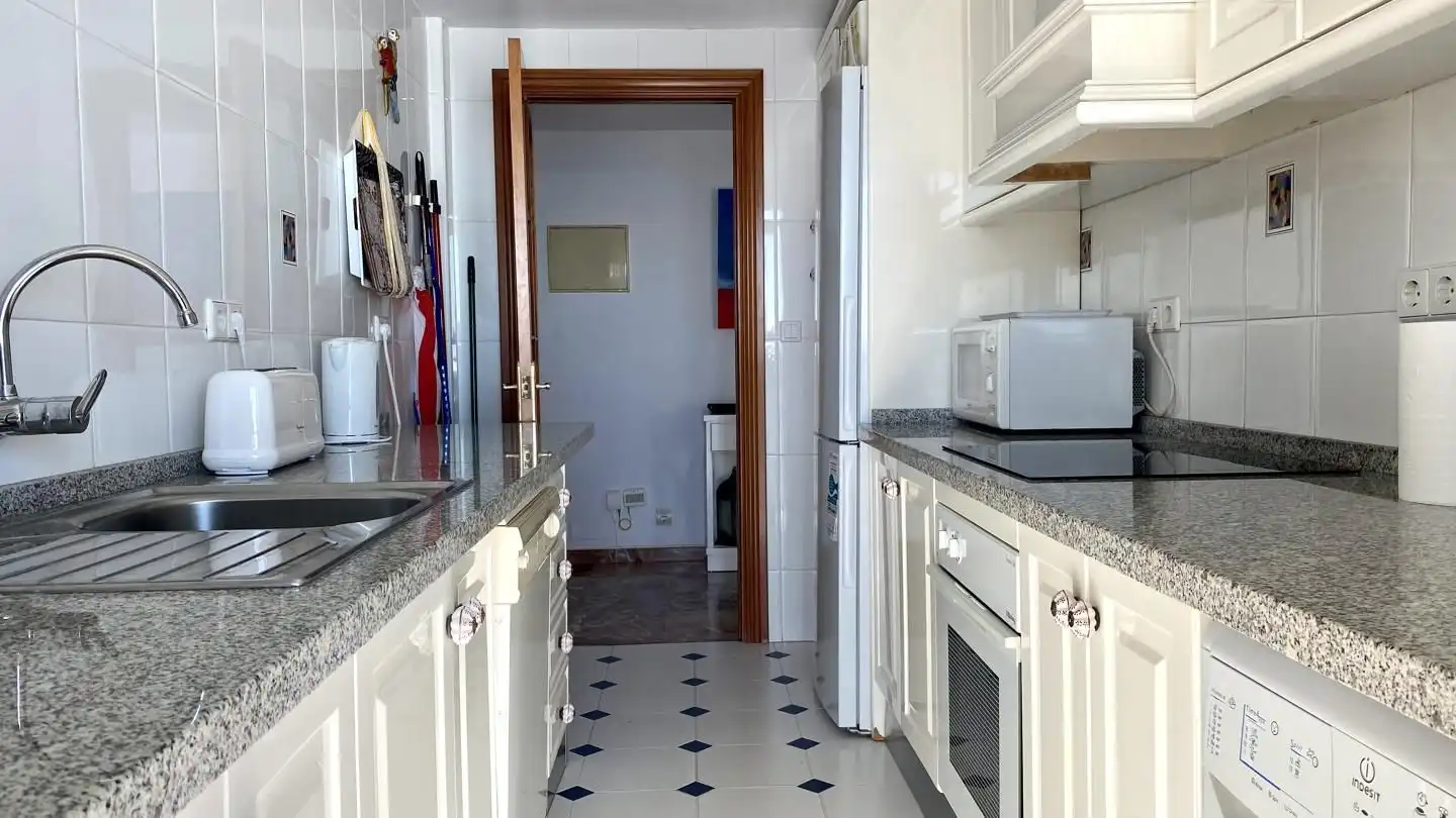 Flat for rent in Paseo Marítimo Rey de España, Las Gaviotas - Carvajal