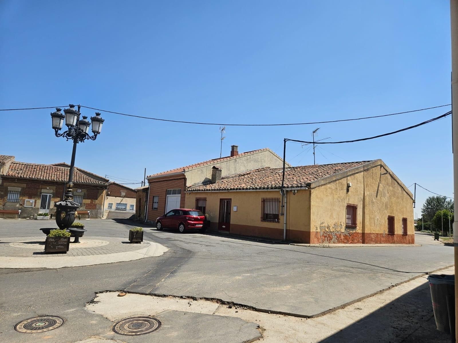 Exterior view of Country house for sale in Moríñigo  with Storage room