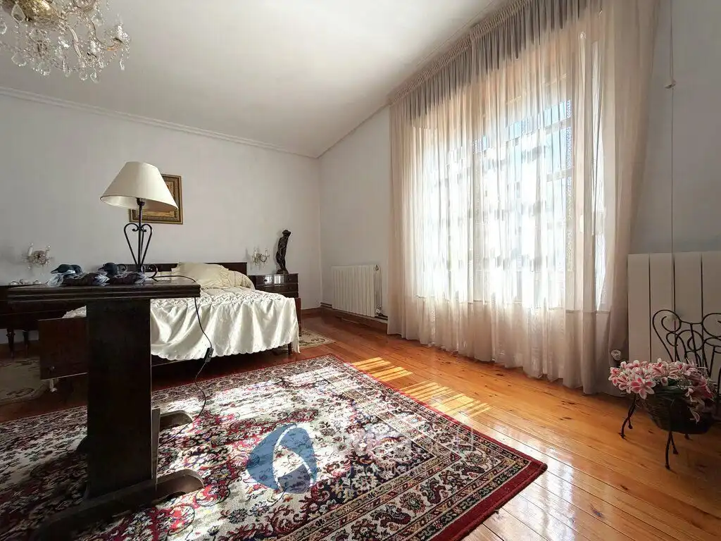 Schlafzimmer von Country house zum Verkauf in Lanciego / Lantziego mit Heizung, Terrasse und Abstellraum