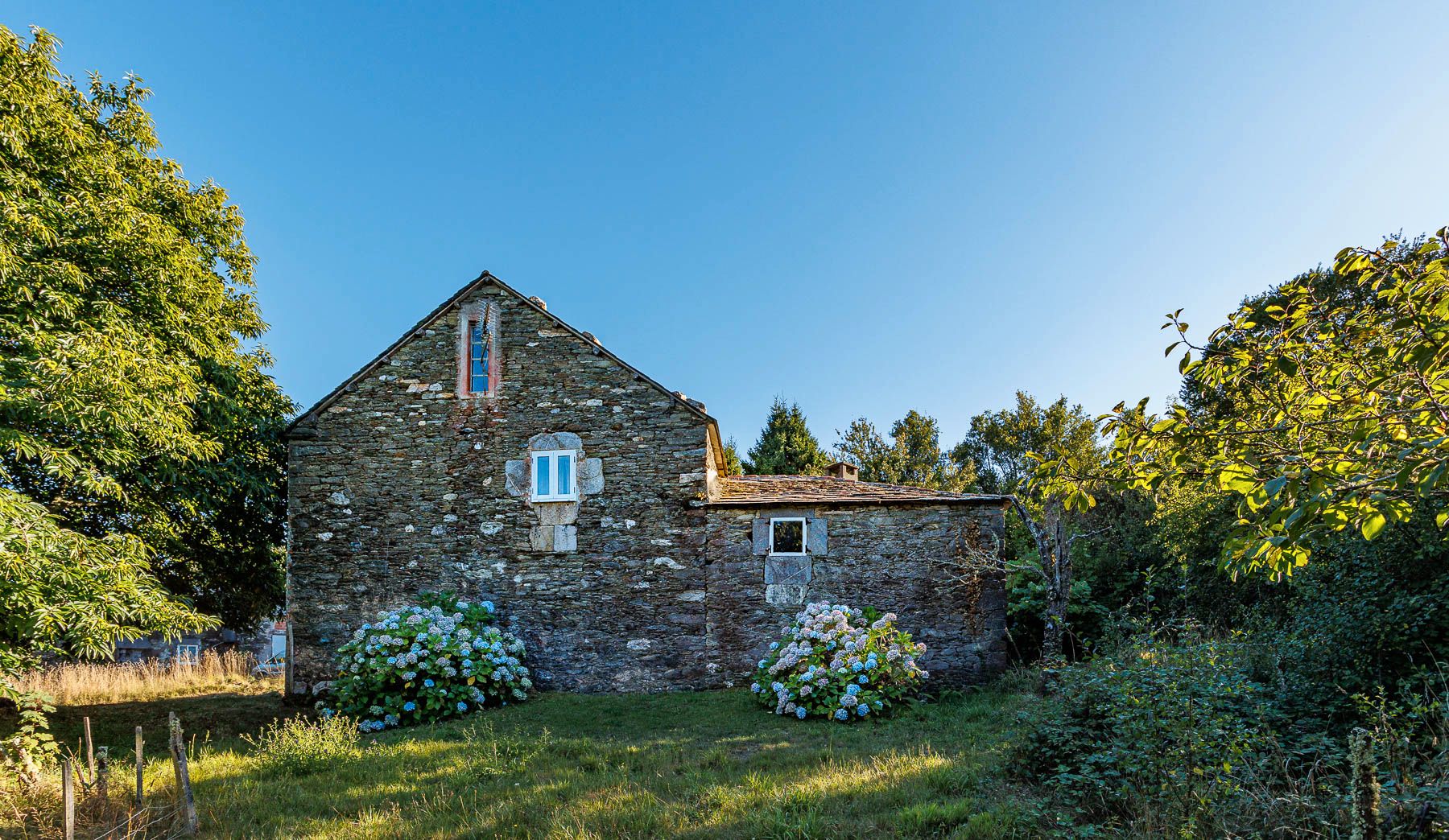 Vista exterior de Finca rústica en venda en As Somozas  amb Moblat