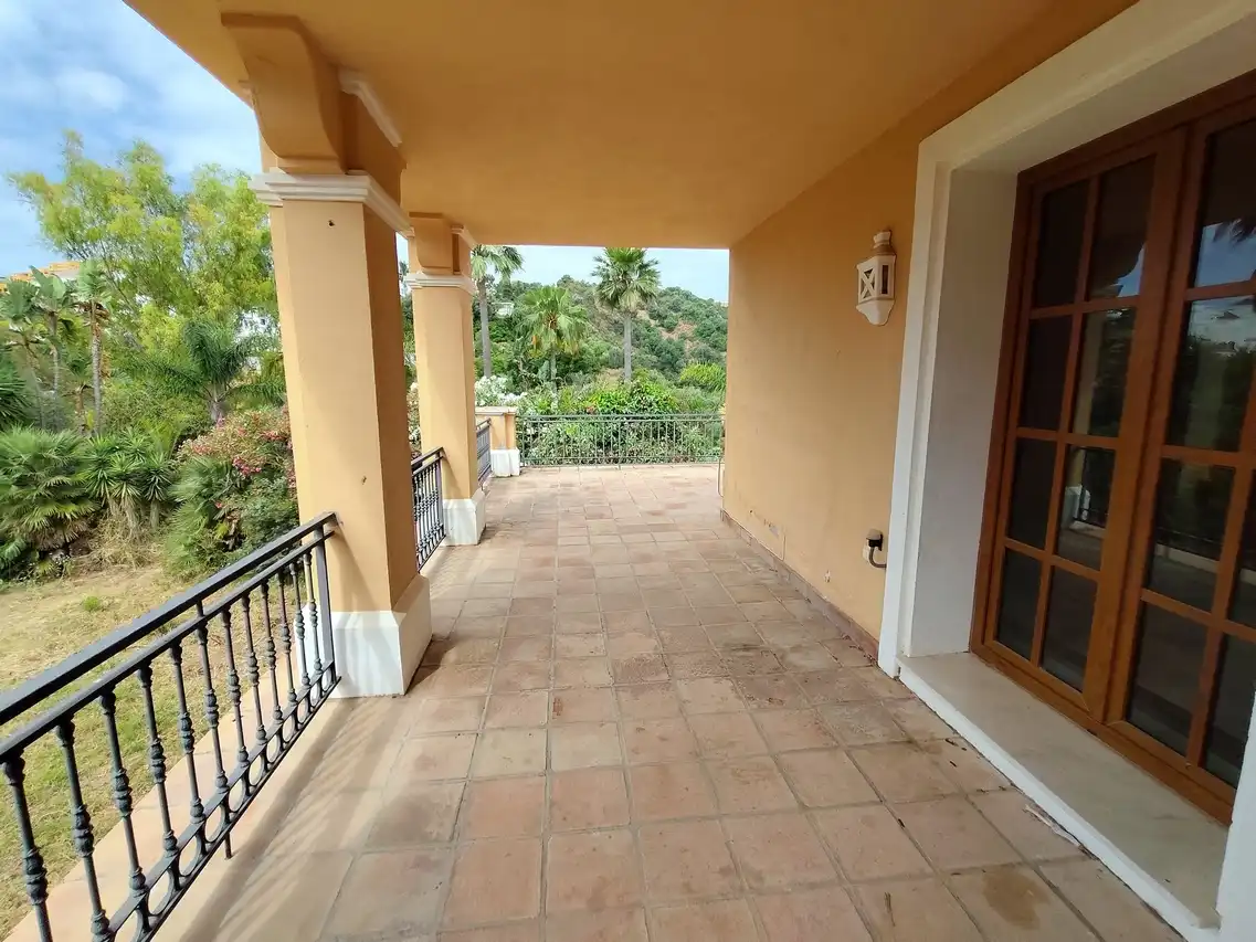 Terrassa de Casa o xalet en venda en Estepona amb Jardí privat, Terrassa i Traster