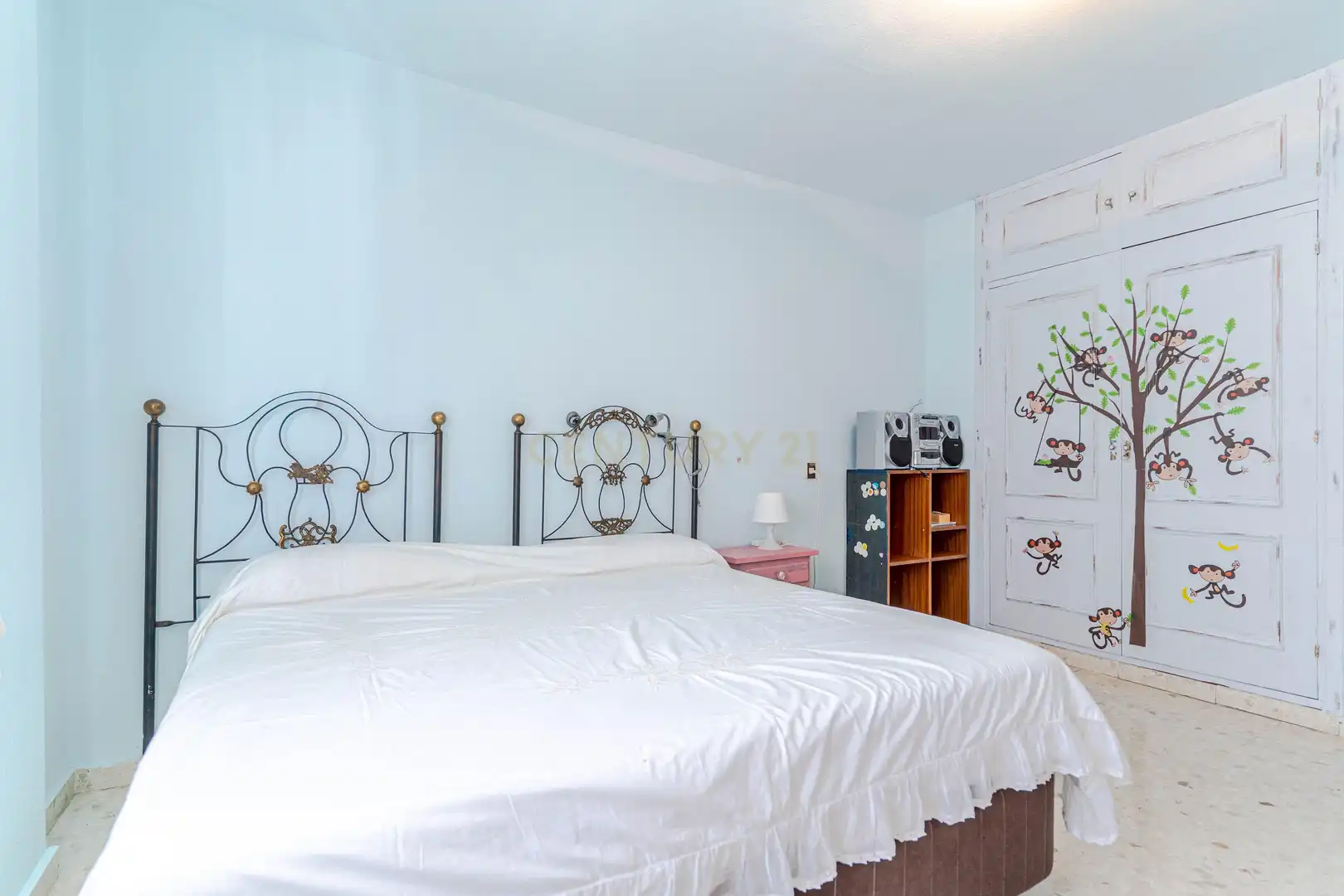 Dormitori de Apartament en venda en La Taha amb Rentadora i Balcó
