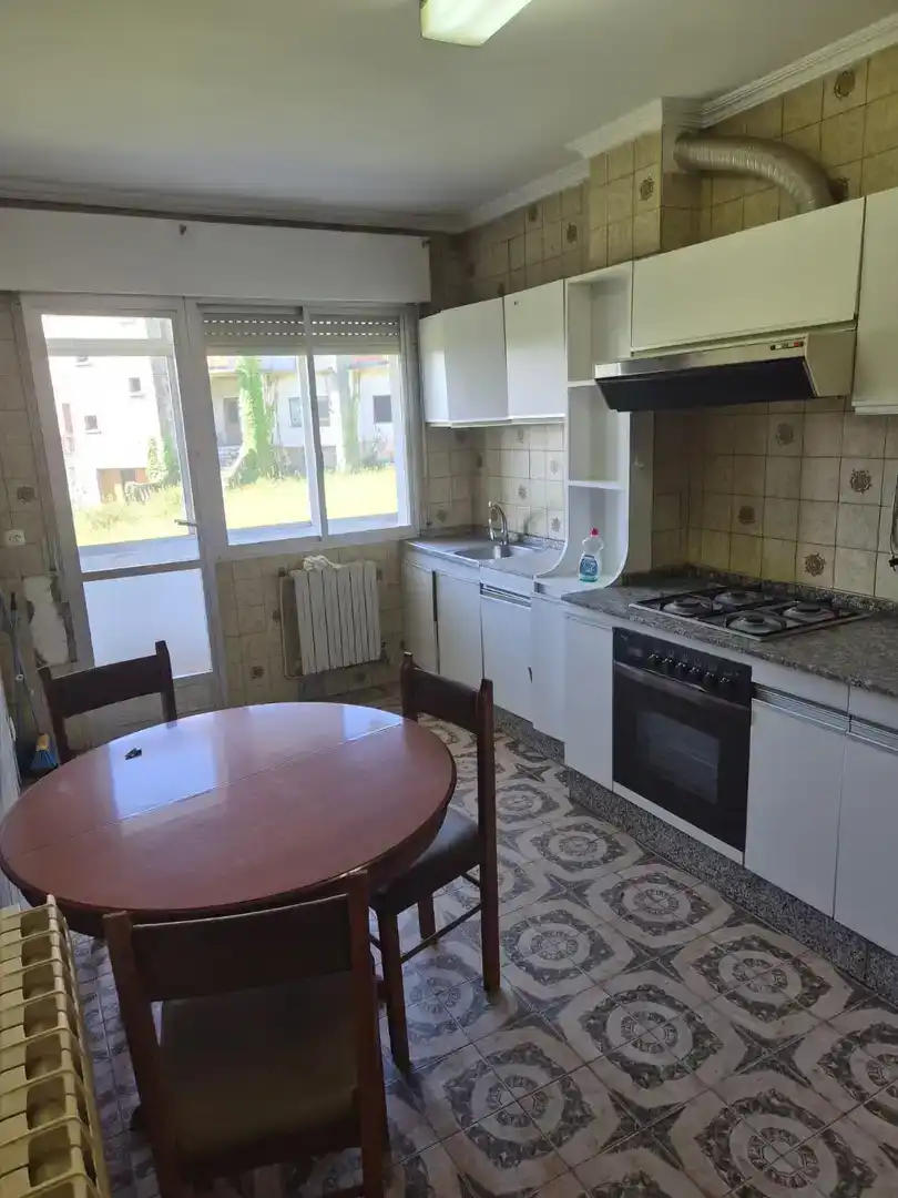 Cocina de Piso en venta en Guitiriz con Parquet, Trastero y Amueblado