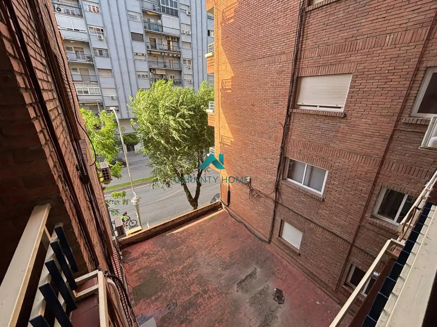 Vista exterior de Piso de alquiler en Jaén con Amueblado y Balcón