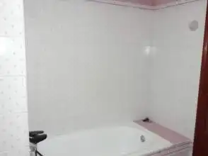 Bathroom of Flat for rent in Gijón   with Heating and Parquet flooring