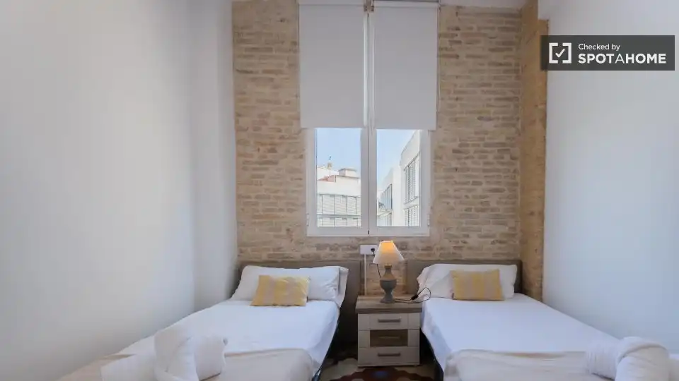 Appartamento con terrazza in affitto a Ciutat Vella, imagen 10