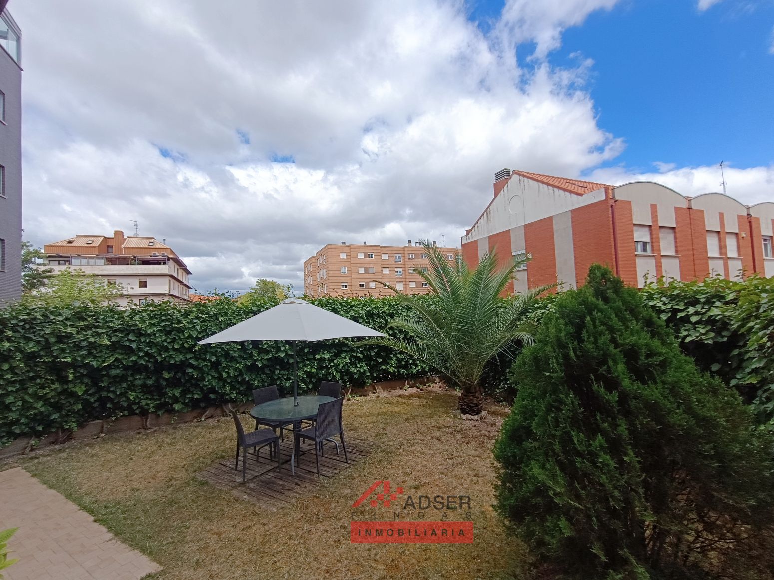 Jardí de Pis en venda en  Logroño amb Calefacció, Jardí privat i Terrassa