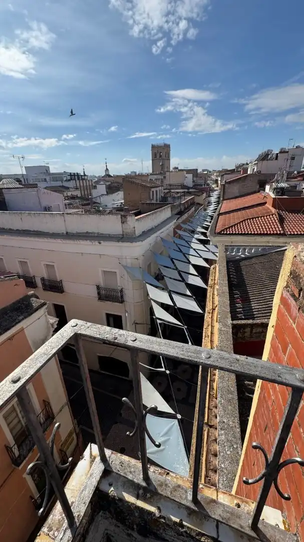 Vista exterior de Casa o xalet en venda en Badajoz amb Terrassa, Traster i Balcó