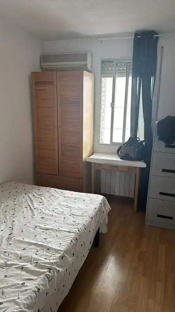 Habitación de Piso de alquiler en Carabanchel