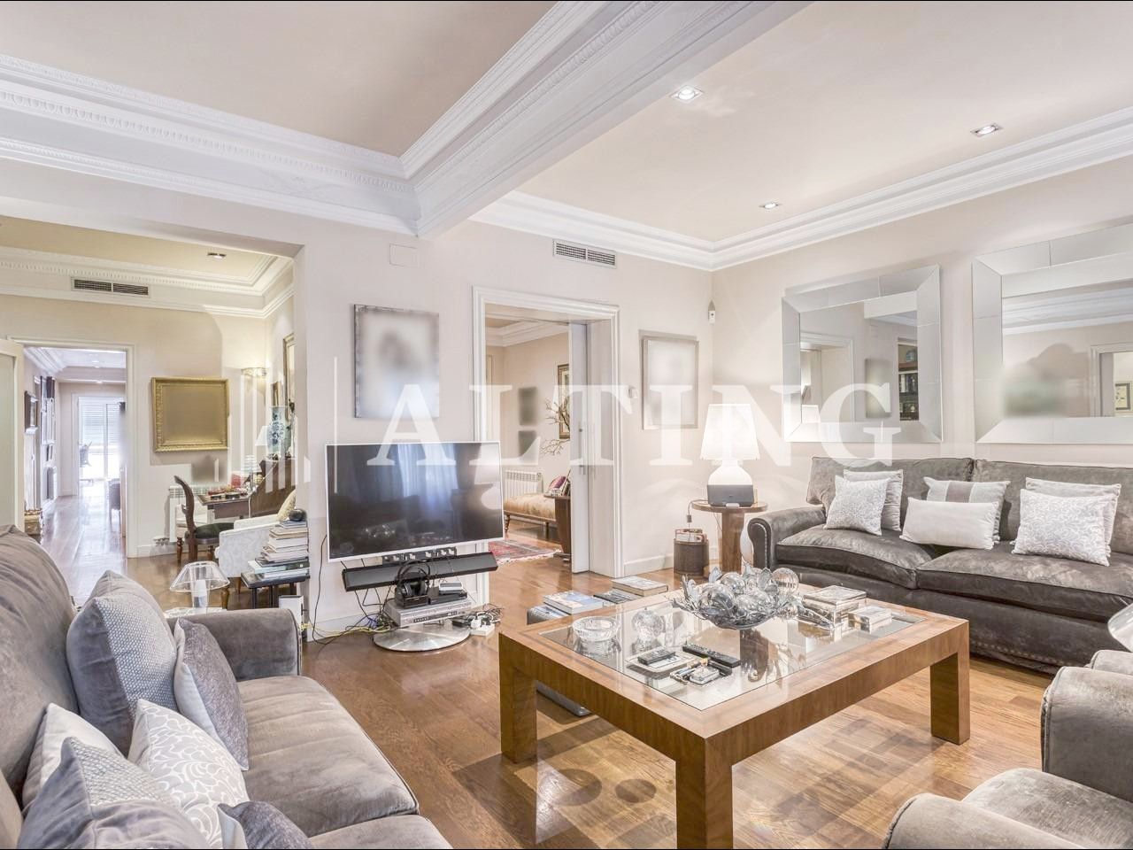 Sala d'estar de Pis en venda en  Barcelona Capital amb Aire condicionat, Calefacció i Parquet