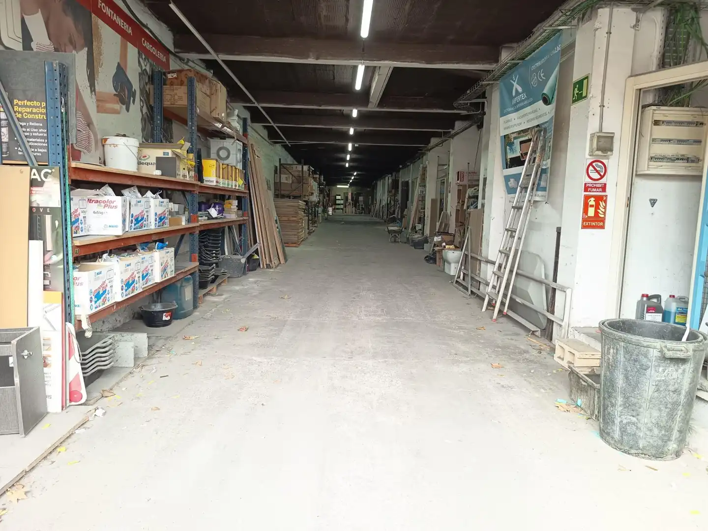 Local comercial en venda a Carrer de Genís Sala, imagen 2