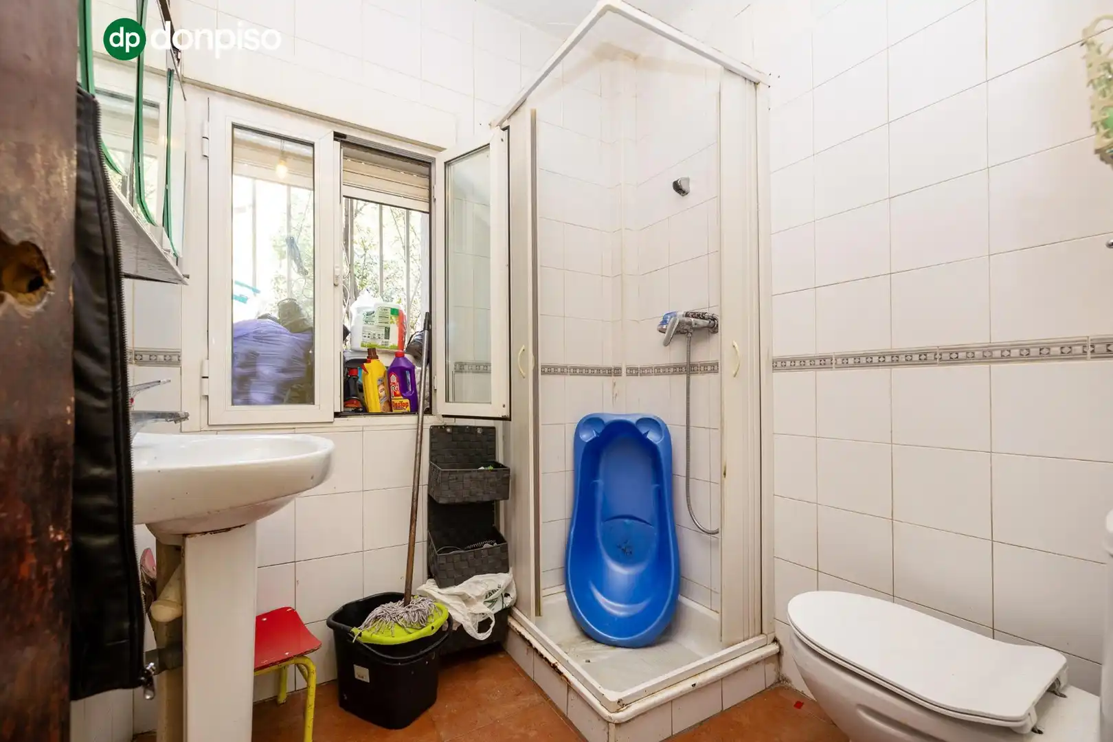 Bathroom of Ground floor for sale in Zaidín
