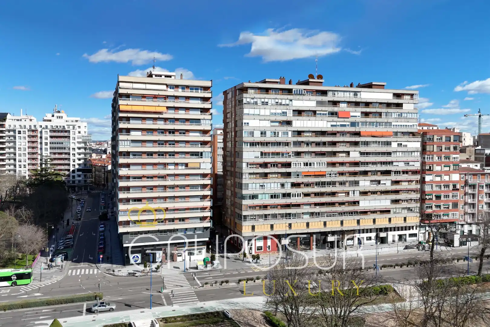 Vista exterior de Pis en venda en Valladolid amb Calefacció, Parquet i Terrassa