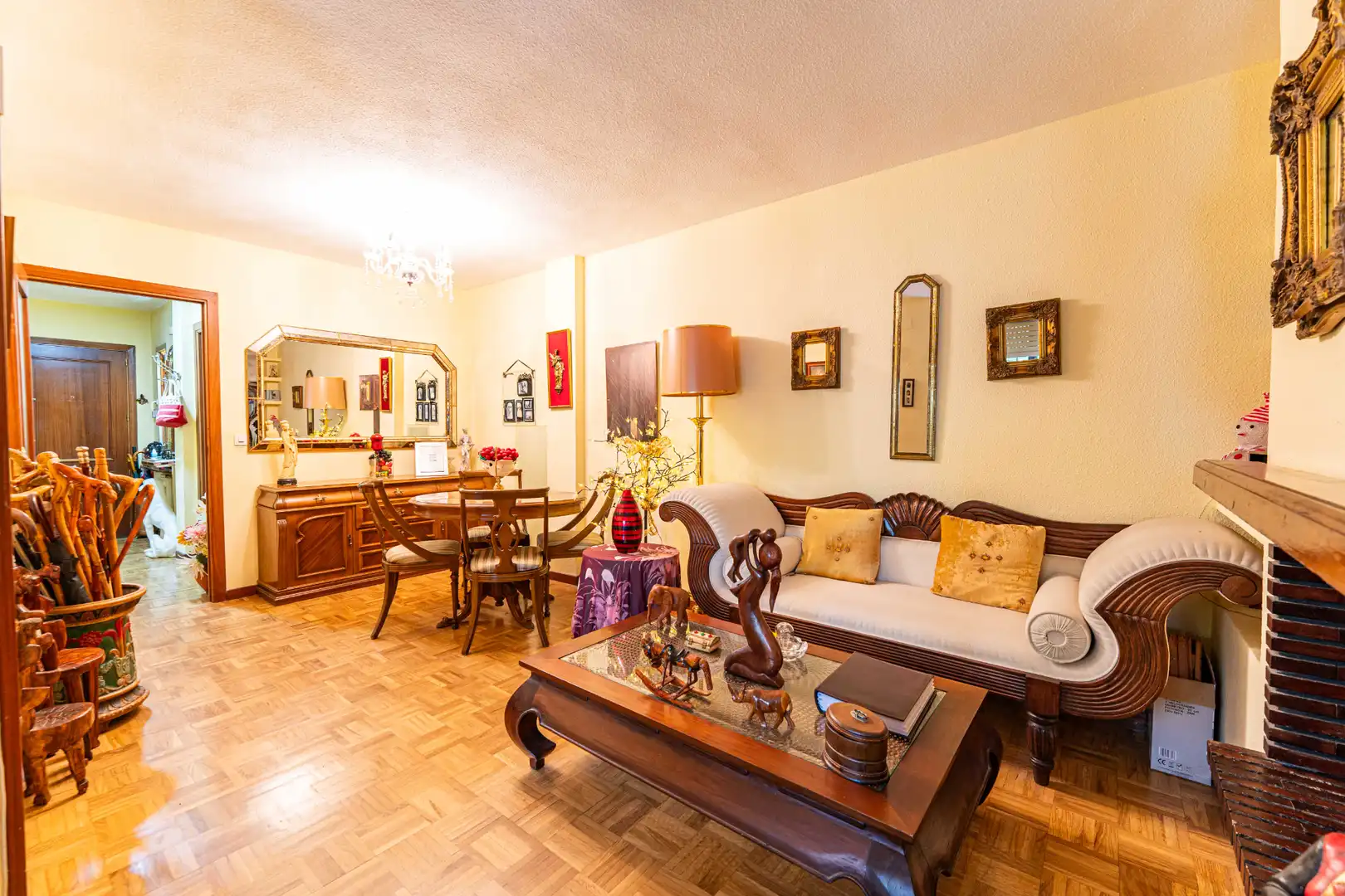 Sala de estar de Planta baja en venta en Torrelodones con Calefacción, Jardín privado y Parquet