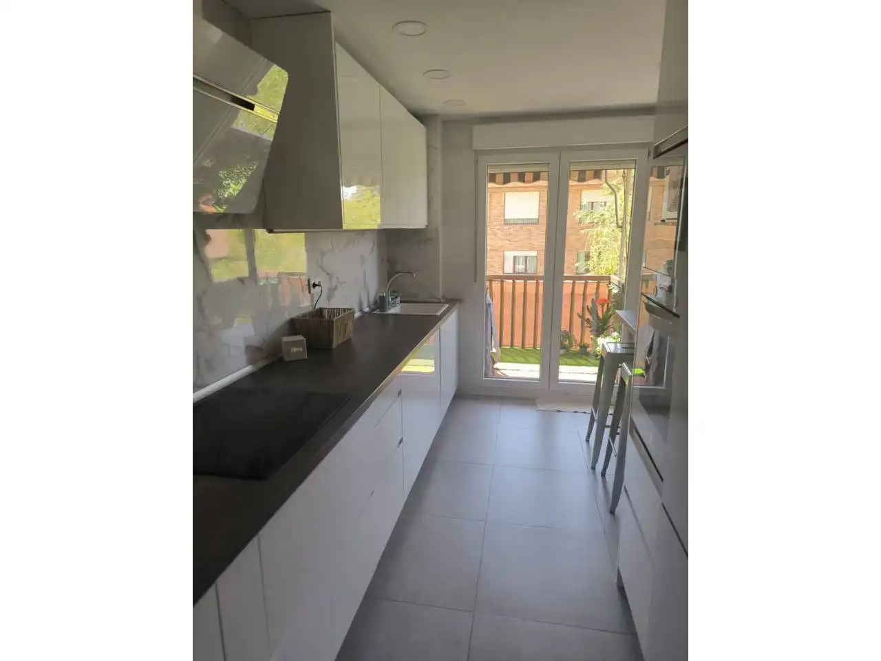 Cocina de Piso en venta en  Logroño con Calefacción, Terraza y Trastero