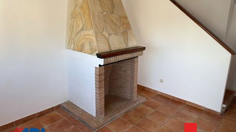 Foto 2 von Einfamilien-Reihenhaus zur Miete in Calle Campo, 31, Escalonilla, Toledo