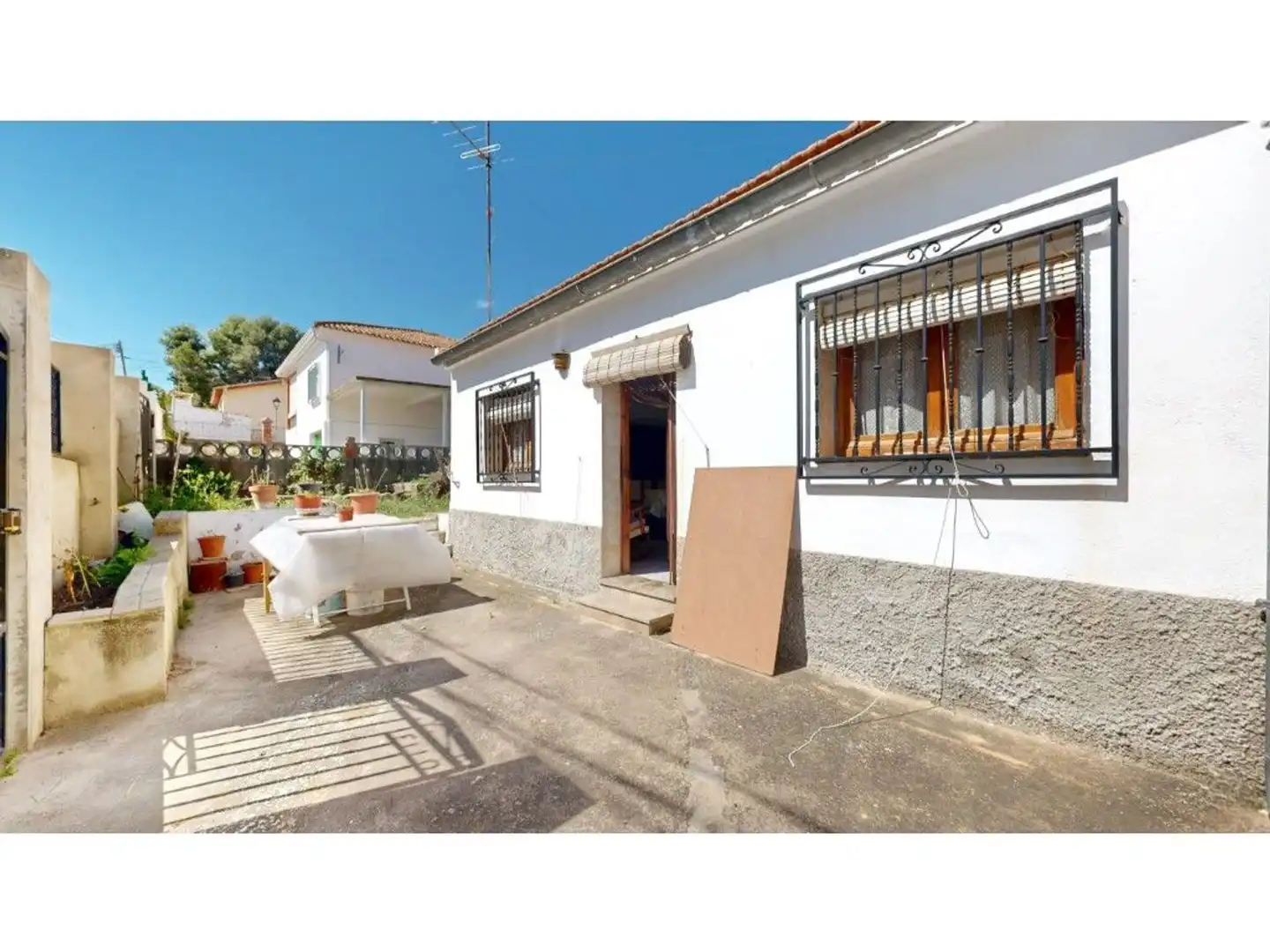 Chalet con jardín en venta en Yátova