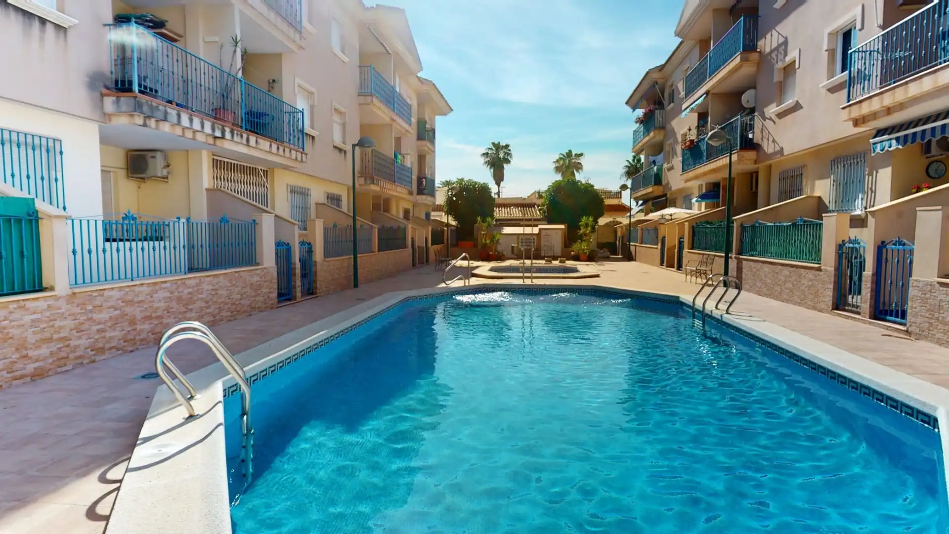 Piscina de Planta baja en venta en Los Alcázares con Terraza, Piscina y Balcón