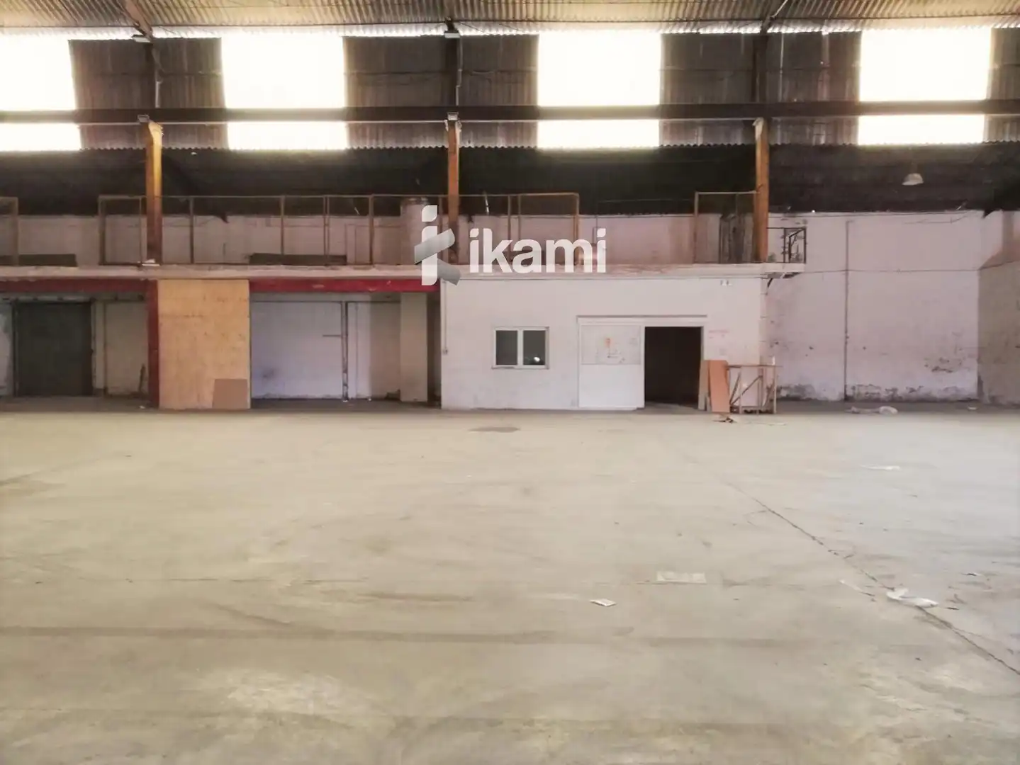 Nau industrial en venda en Población de Arroyo