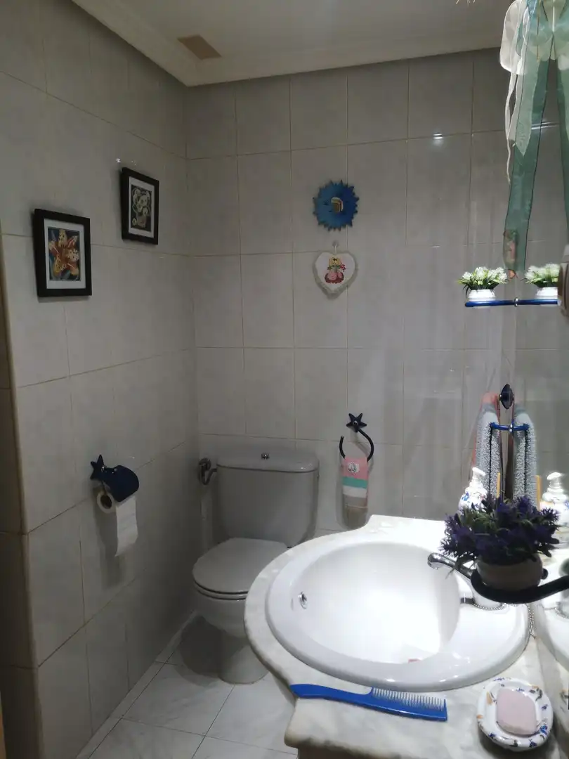 Baño de Piso en venta en Mondéjar con Aire acondicionado y Calefacción