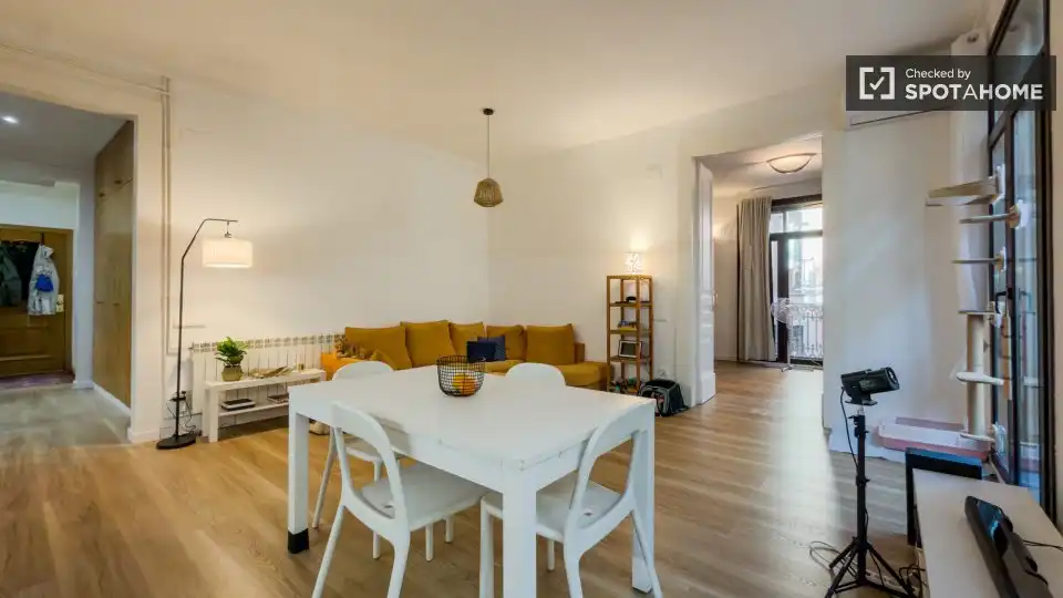 Appartamento con terrazza in affitto a Ciutat Vella, imagen 10