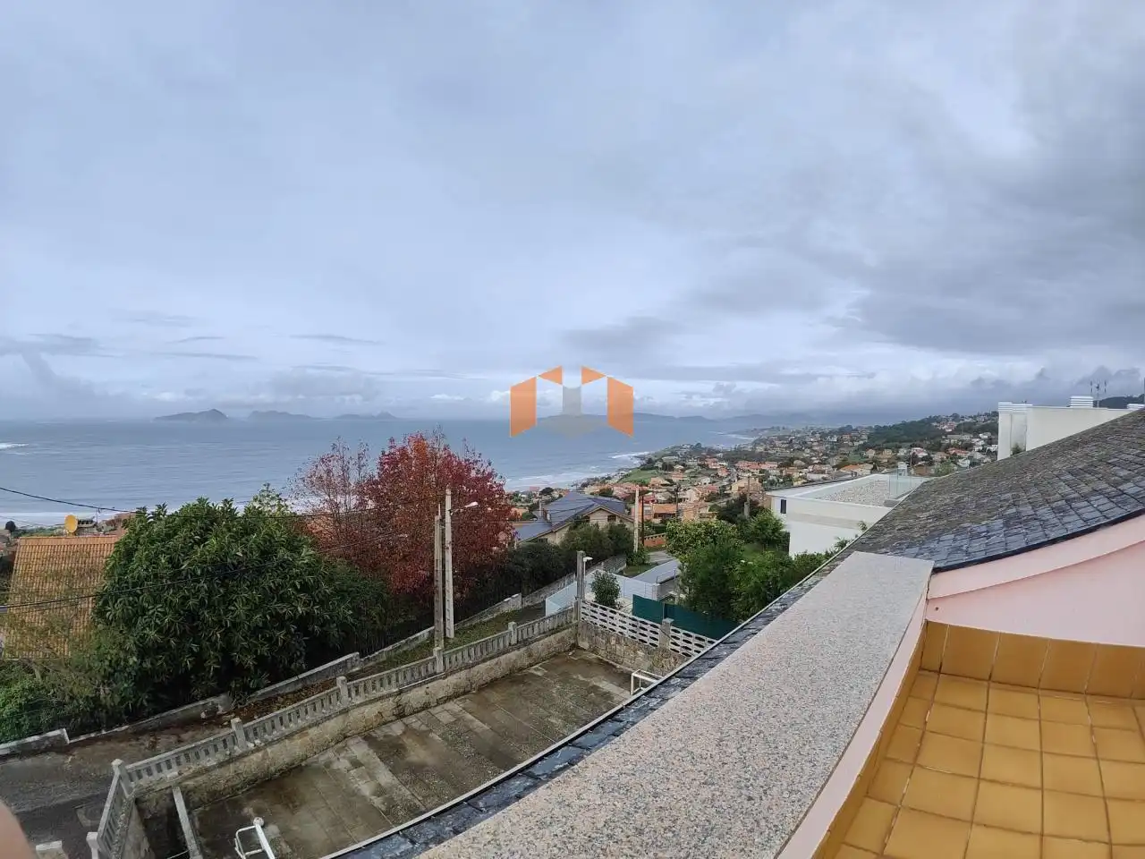 Vista exterior de Casa o chalet en venta en Nigrán con Calefacción, Jardín privado y Parquet