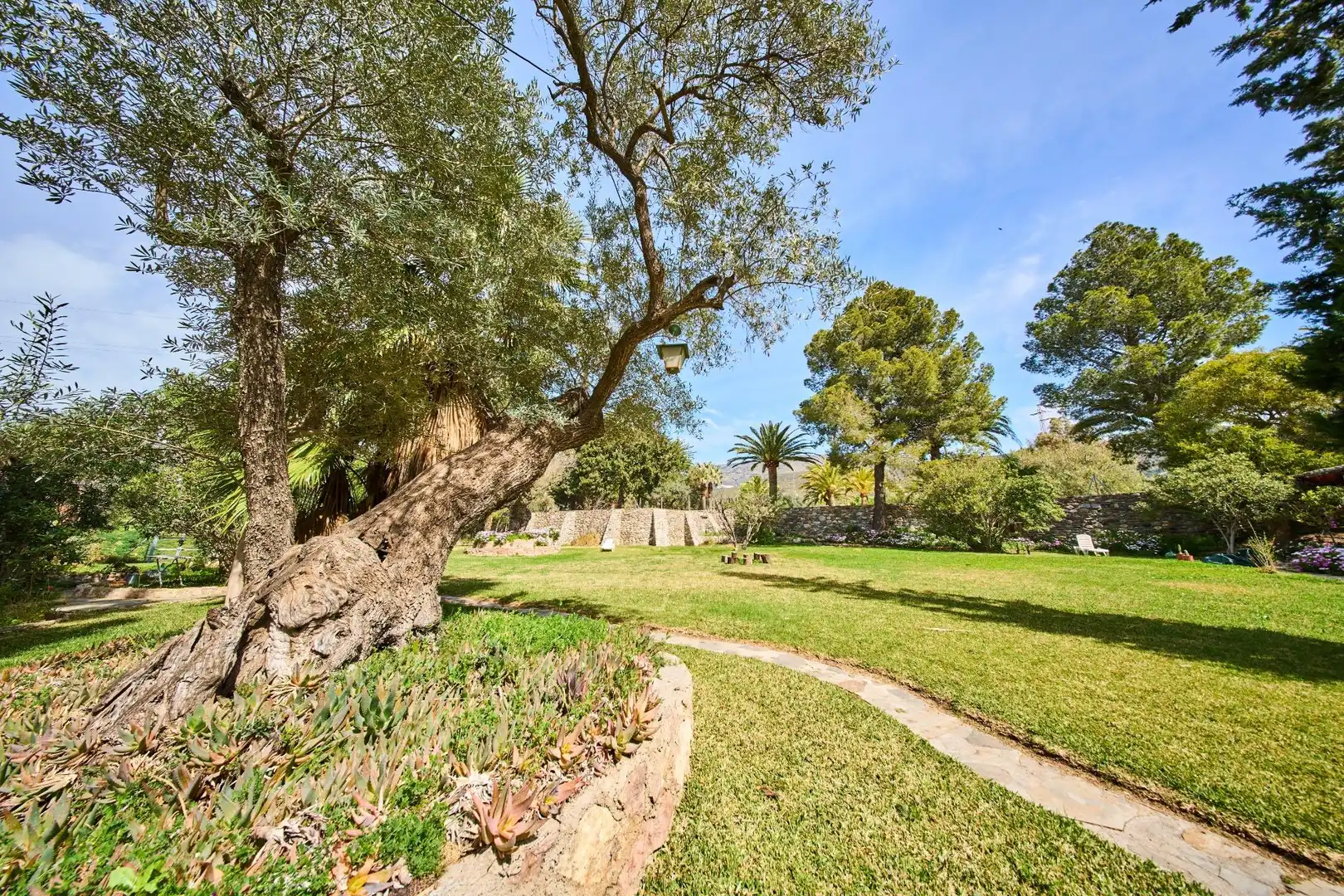 Jardí de Finca rústica en venda en Órgiva amb Jardí privat, Terrassa i Moblat