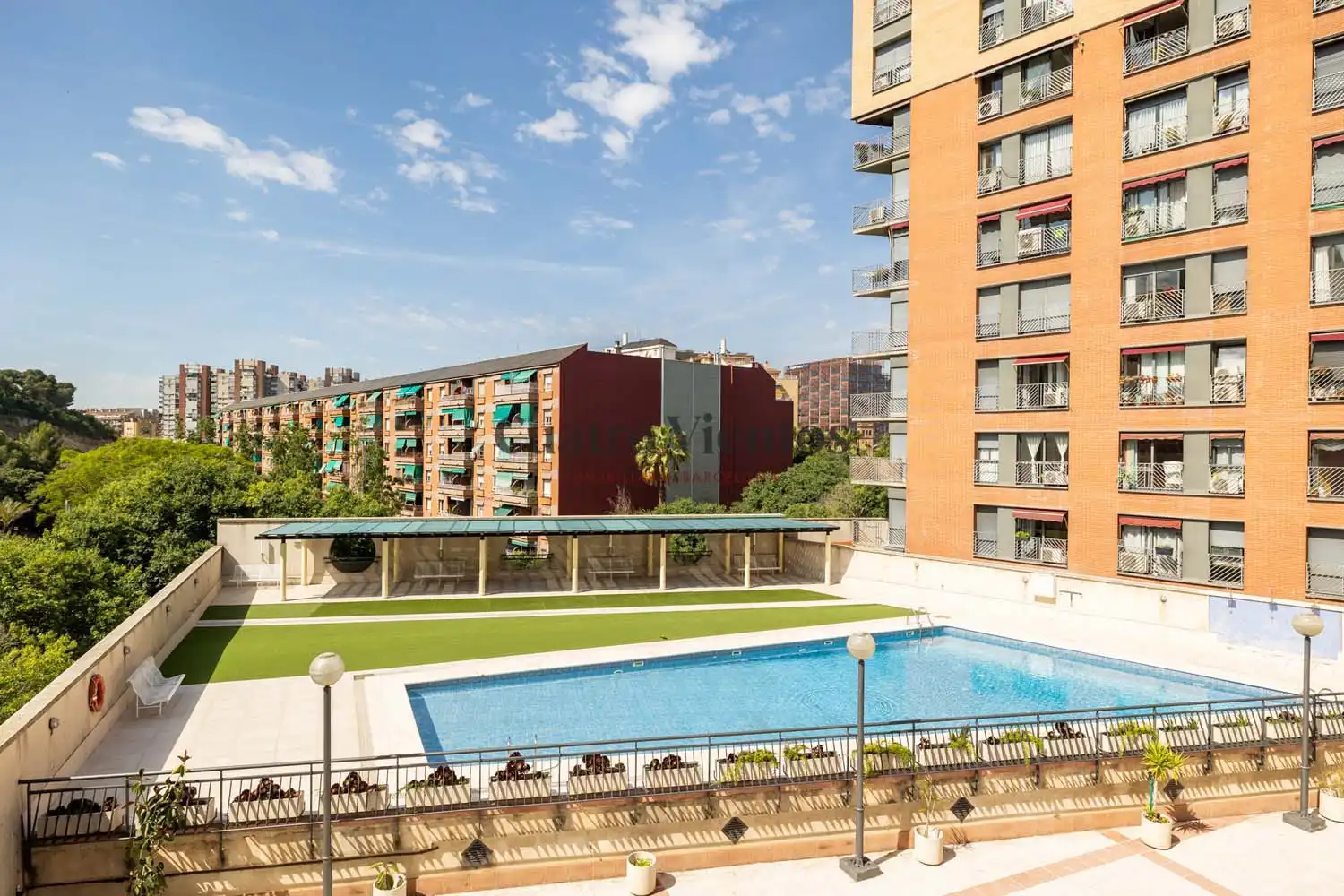Swimming pool of Flat for sale in Barcelona  with Air Conditioner, Heating and Oven