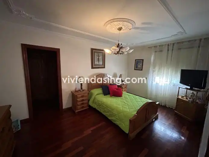 Habitación de Casa o chalet en venta en Los Realejos con Jardín privado, Terraza y Amueblado