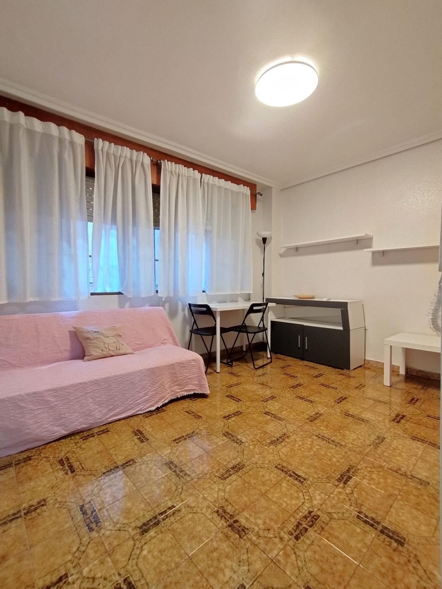 Estudi de lloguer a San Pedro