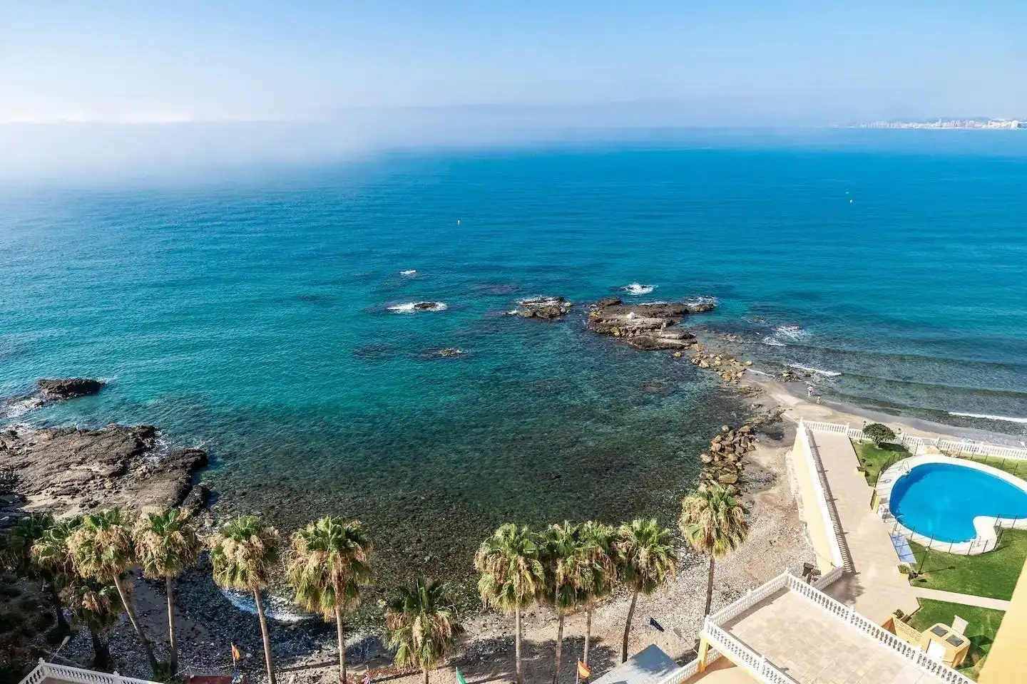 Vista exterior de Apartament de lloguer en Benalmádena amb Aire condicionat, Terrassa i Moblat