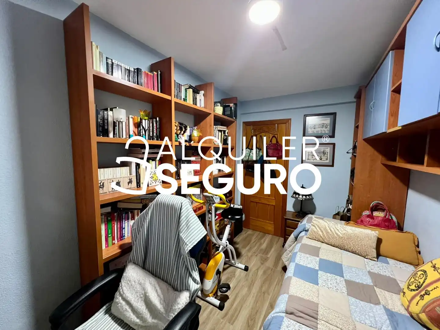 Schlafzimmer von Wohnung zur Miete in Madrid mit Heizung und Möbliert