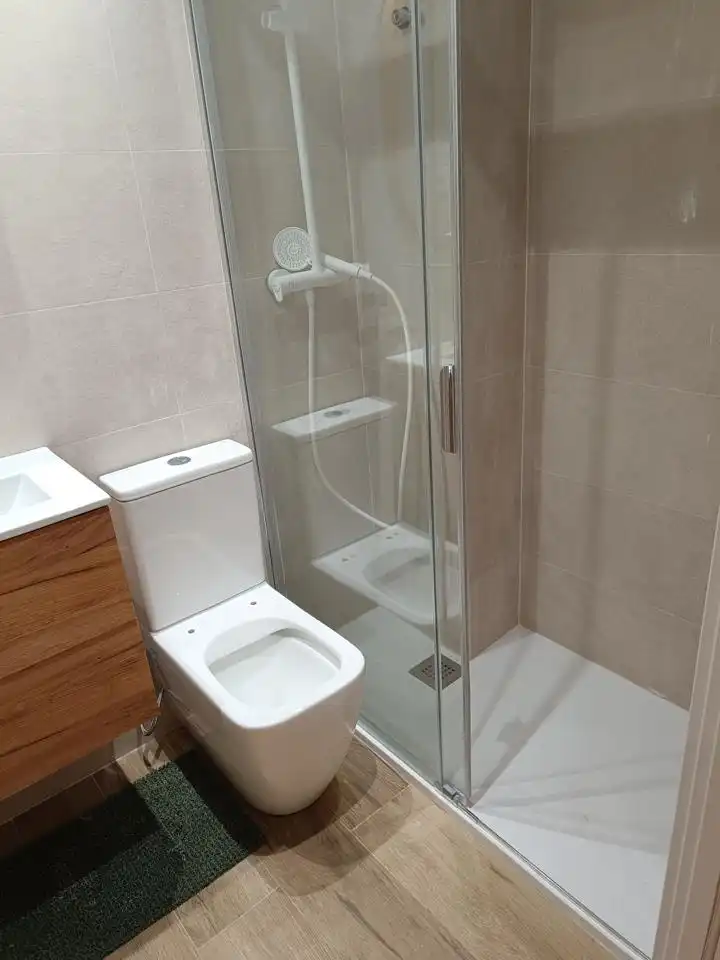 Bathroom of Flat for sale in Zaragoza  with Heating and Terrace