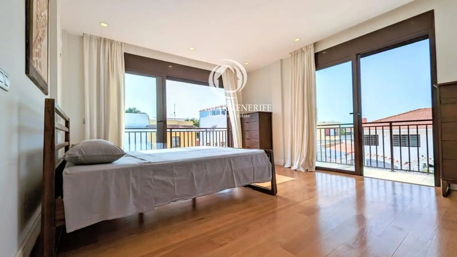 Houses for sale in La Mareta, Los Abrigos