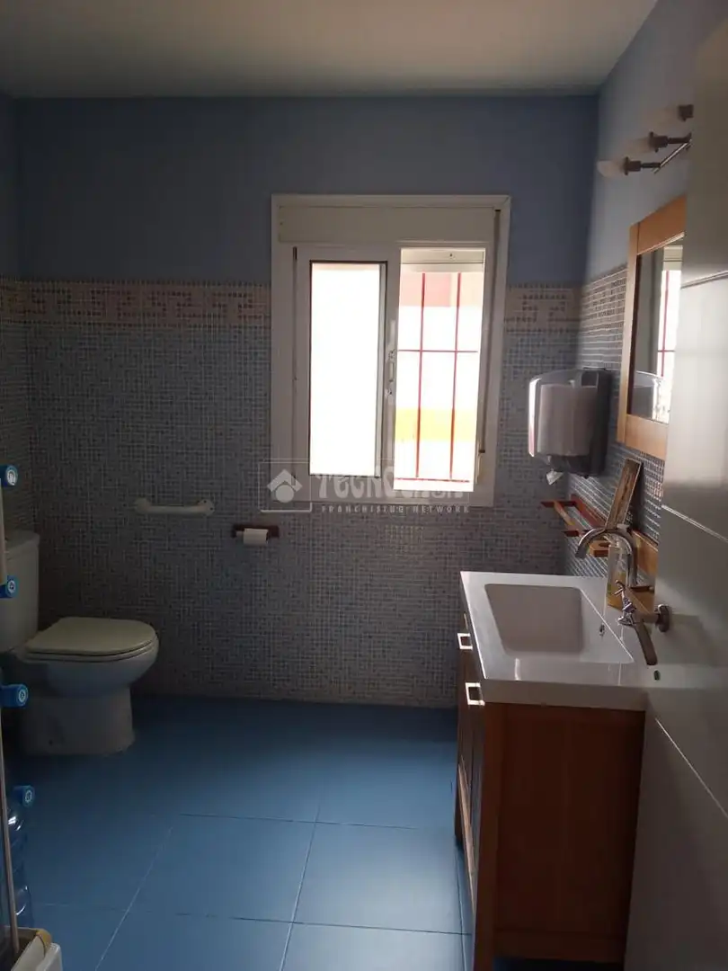 Baño de Casa o chalet en venta en Castilleja de la Cuesta con Aire acondicionado