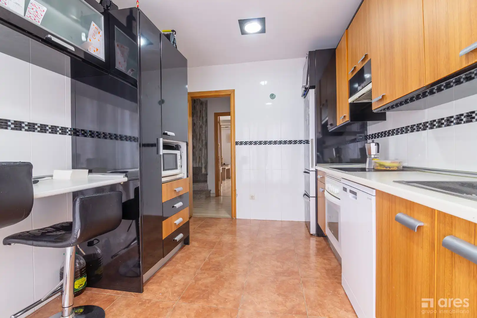 Kitchen of Detached homes for sale in El Viso de San Juan  with Air Conditioner, Heating and Private garden