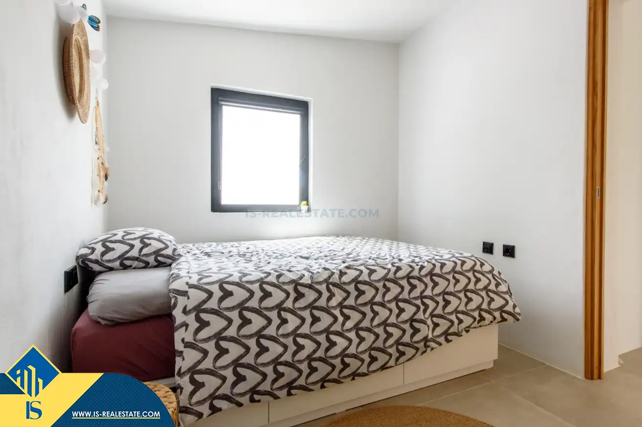 Habitación de Casa o chalet en venta en Sant Josep de sa Talaia con Aire acondicionado, Calefacción y Jardín privado
