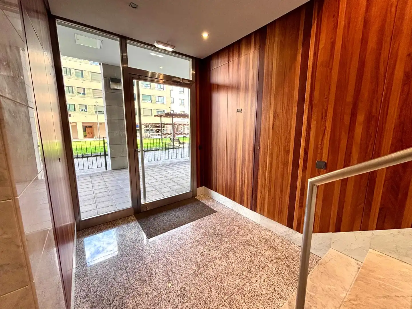 Piso en venta en Gijón  con Calefacción, Parquet y Terraza