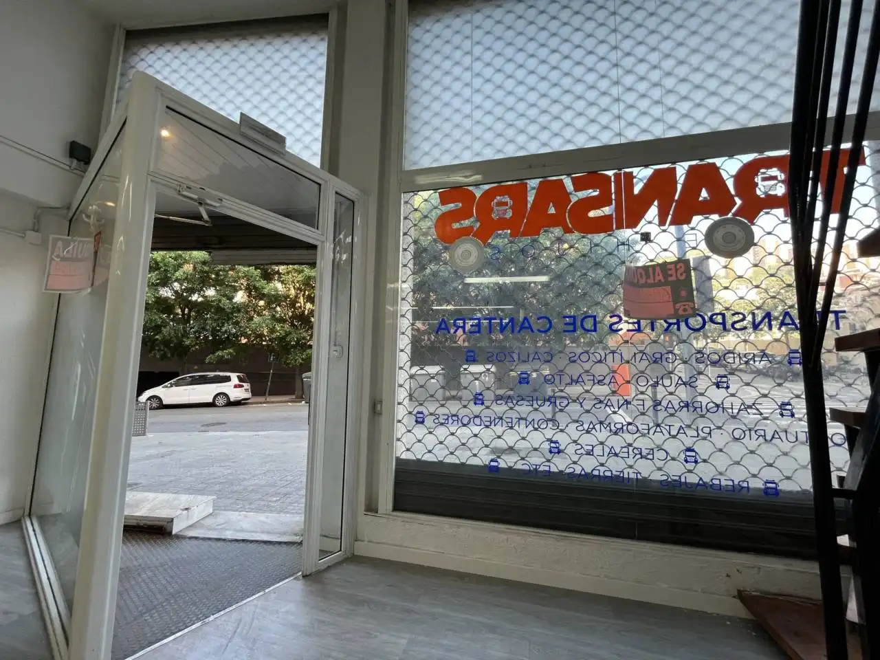 Local de alquiler en Avenida Anselm de Riu, 38, Singuerlín