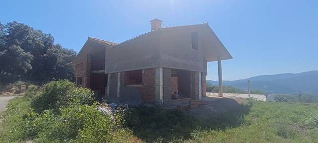 Casa-chalet en Venta en Carrer de Sant Bartomeu en Montagut i Oix