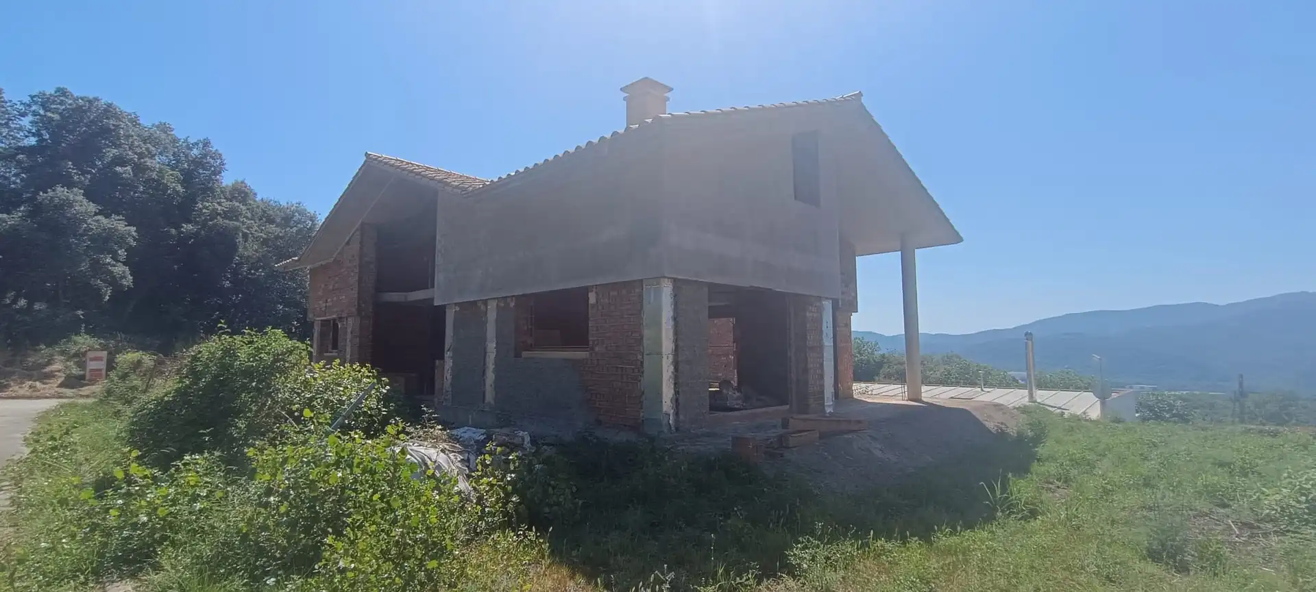 Exterior view of Houses for sale in Montagut i Oix  with Private garden, Terrace and Storage room